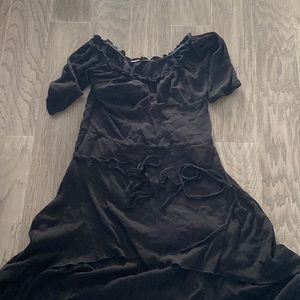 Black tag-less dress.